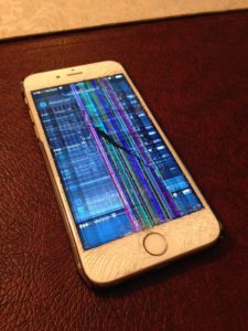 iPhone 6S cracked LCD display. Lines are appearing on the display